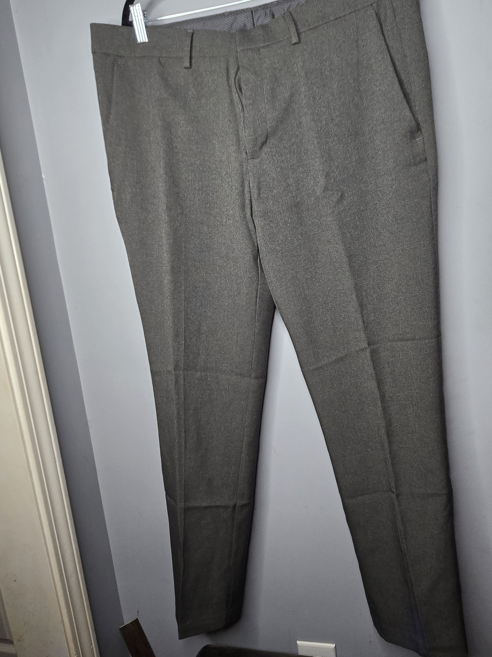 Kenneth Cole Reaction Dress Pants 36x30 Gray Flat Front Career Office Slacks